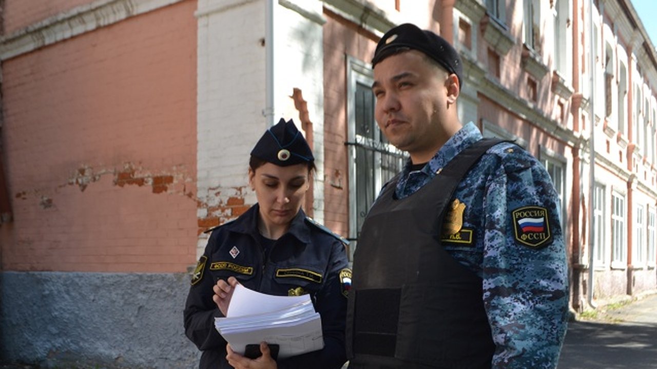 Главная картинка новости: Судебные приставы спасли костромское «Депо Добровольного пожарного общества»