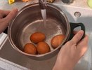 Купил в "Чижике" яйца за 69 рублей — только дома выяснил, какие они оказались — рассказываю честно