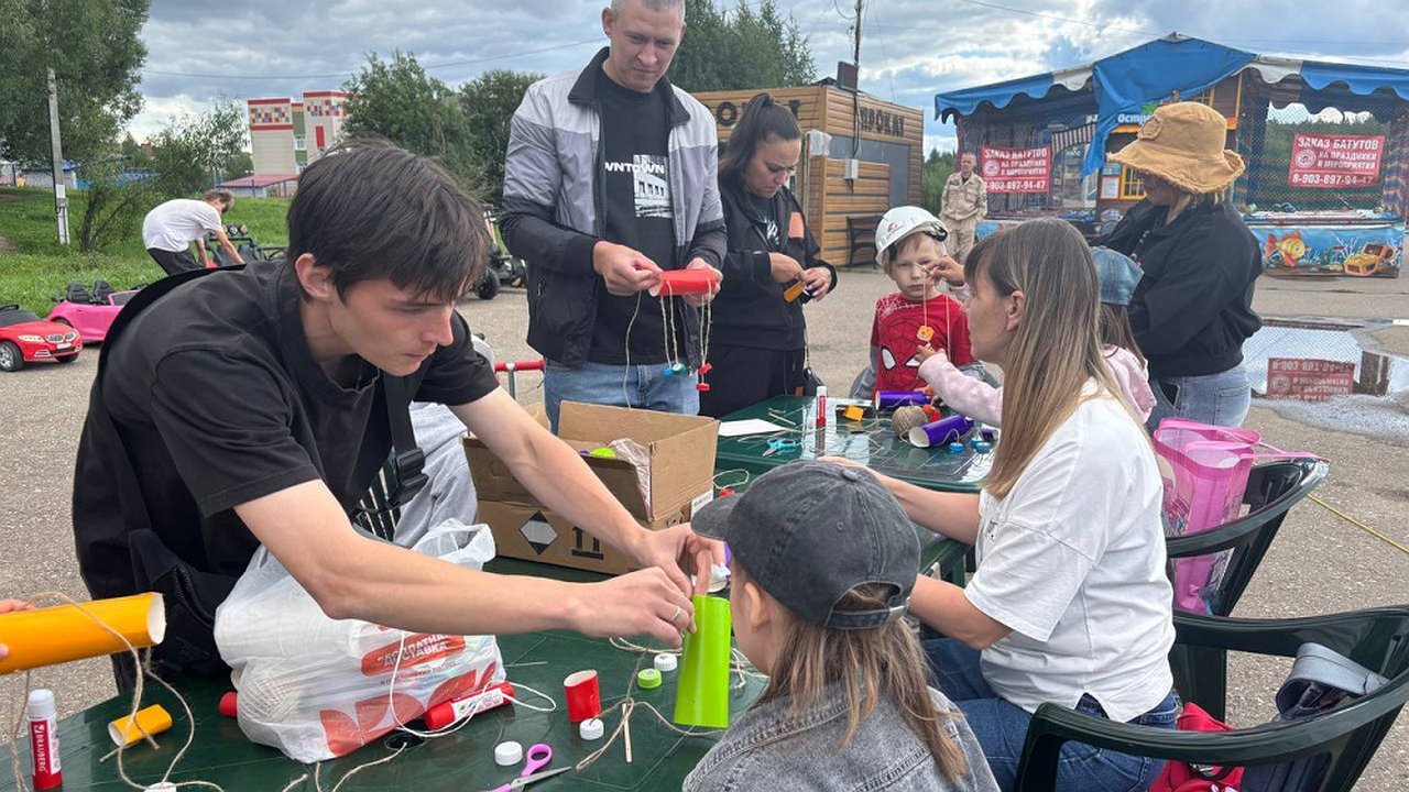 Главная картинка новости: Костромичей научат жонглированию в парках (0+)