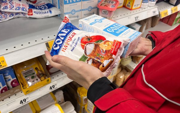 Не соль, а сплошная химия: Роскачество выявило 5 марок поваренной соли, которые лучше избегать