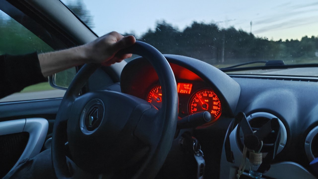 Главная картинка новости: Водители категории "В" могут получить еще одни права без экзамена - нужна 1 справка