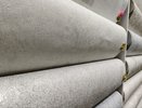Виниловые обои выкинула на помойку: уже много лет клею другой долговечный материал — топовый тренд у дизайнеров
