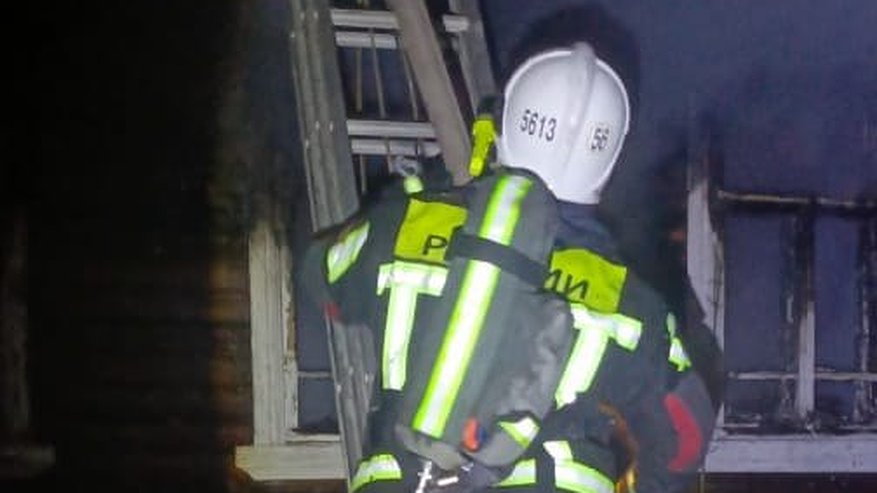 Главная картинка новости: В Костромской области из-за забытой еды на плите эвакуировали жильцов пятиэтажки