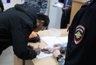 Миниатюра новости: В Шарье задержали нелегального мигранта, который работал поваром в Ленинградской области