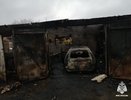 В Костромском районе пожар полностью уничтожил гараж и автомобиль "Лада"