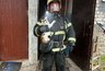 Миниатюра новости: Костромские пожарные вынесли кошку из охваченной пламенем квартиры