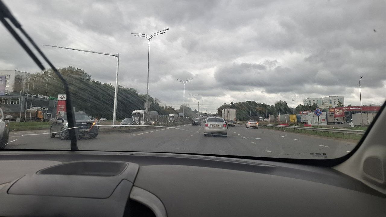 Главная картинка новости: 1 600 000 км без поломок: американец проехал миллион миль на Toyota и получил за это новый автомобиль - история, в которую трудно поверить