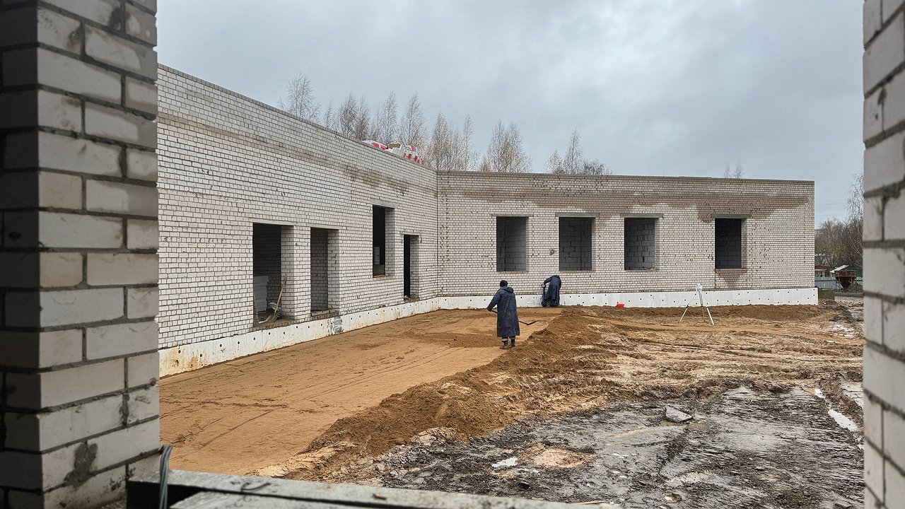 Главная картинка новости: В Костроме разгорается конфликт из-за строительства жилого дома рядом с детским садом