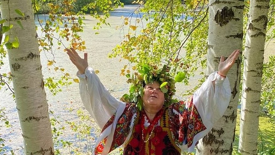 Главная картинка новости: Представительница Костромского музея прославилась на всю страну благодаря исполнению песни на местном говоре