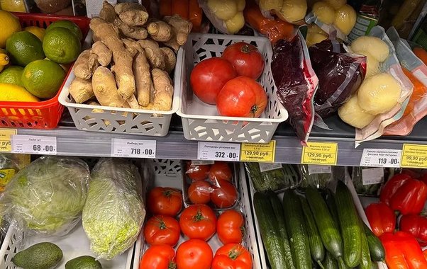 Зашел в супермаркет в Грузии — сравнил цены с нашими: сколько стоит мясо, овощи и другие продукты