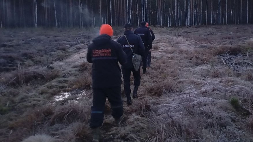 Главная картинка новости: В Нерехте почти неделю не могут найти 36-летнего мужчину на черном Nussan maxima