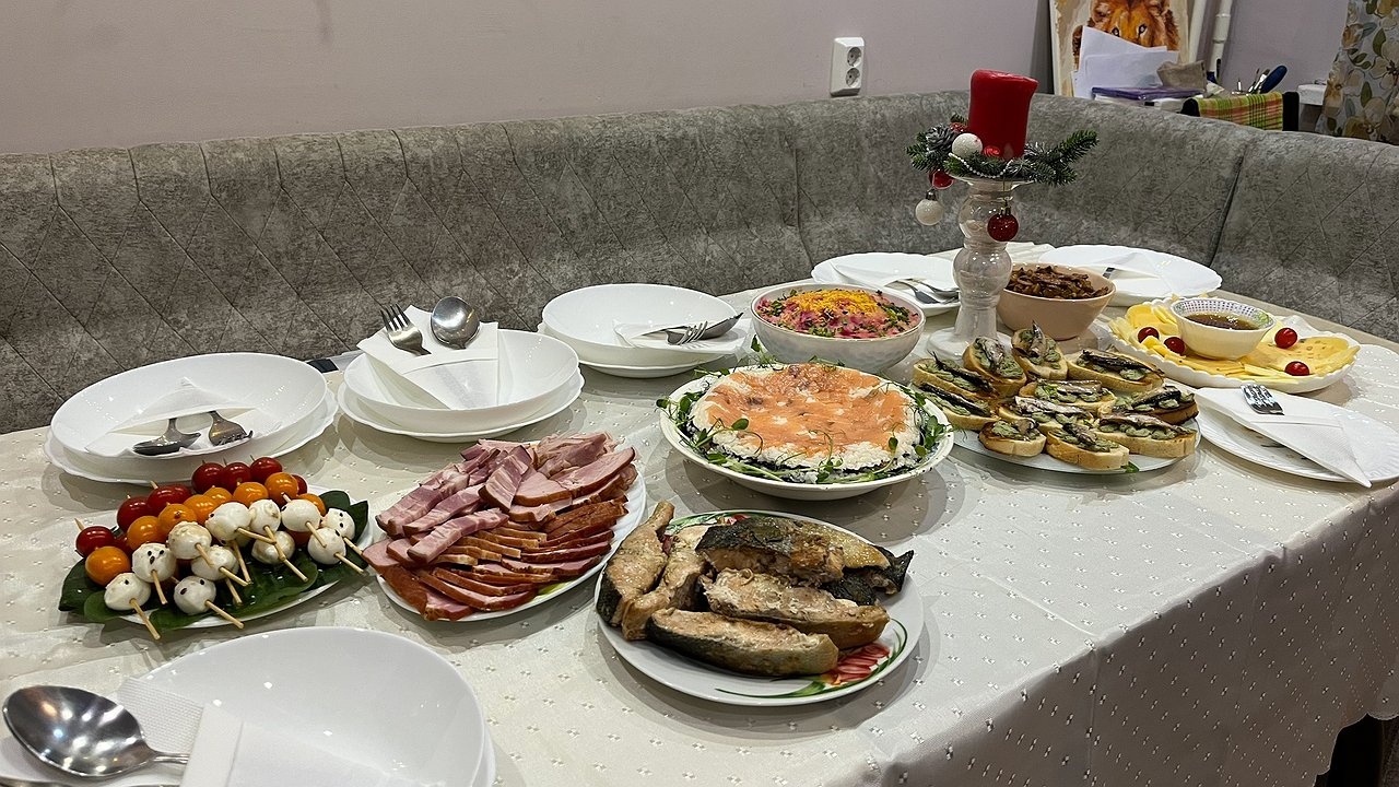 Главная картинка новости: Что хранится дольше месяца? Продукты, которые стоит купить заранее к Новому году - Роскачество опубликовало список