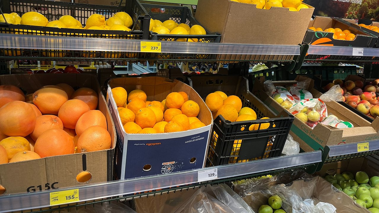 Главная картинка новости: Как не купить в магазине кислые или заплесневелые мандарины: простая проверка за 5 секунд от Роскачества