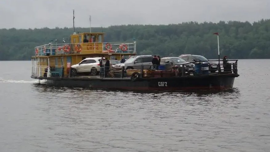 Главная картинка новости: Переправу в Красносельском районе оставили работать до 16 ноября