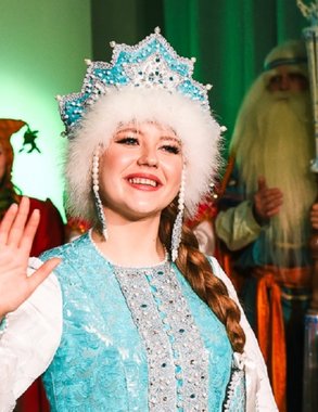 Костромская Снегурочка отправилась в новогодний тур по России