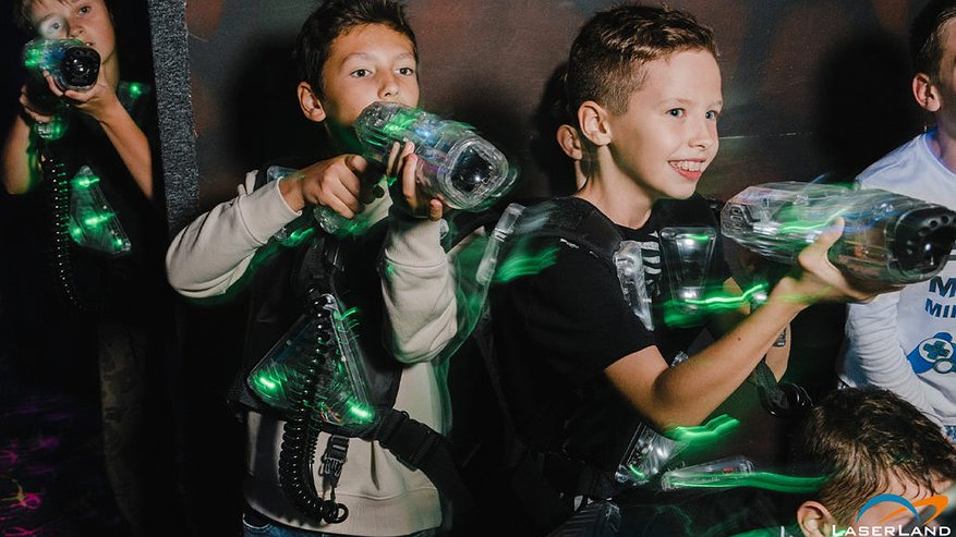 Главная картинка новости: Арены лазертага – что там происходит?
