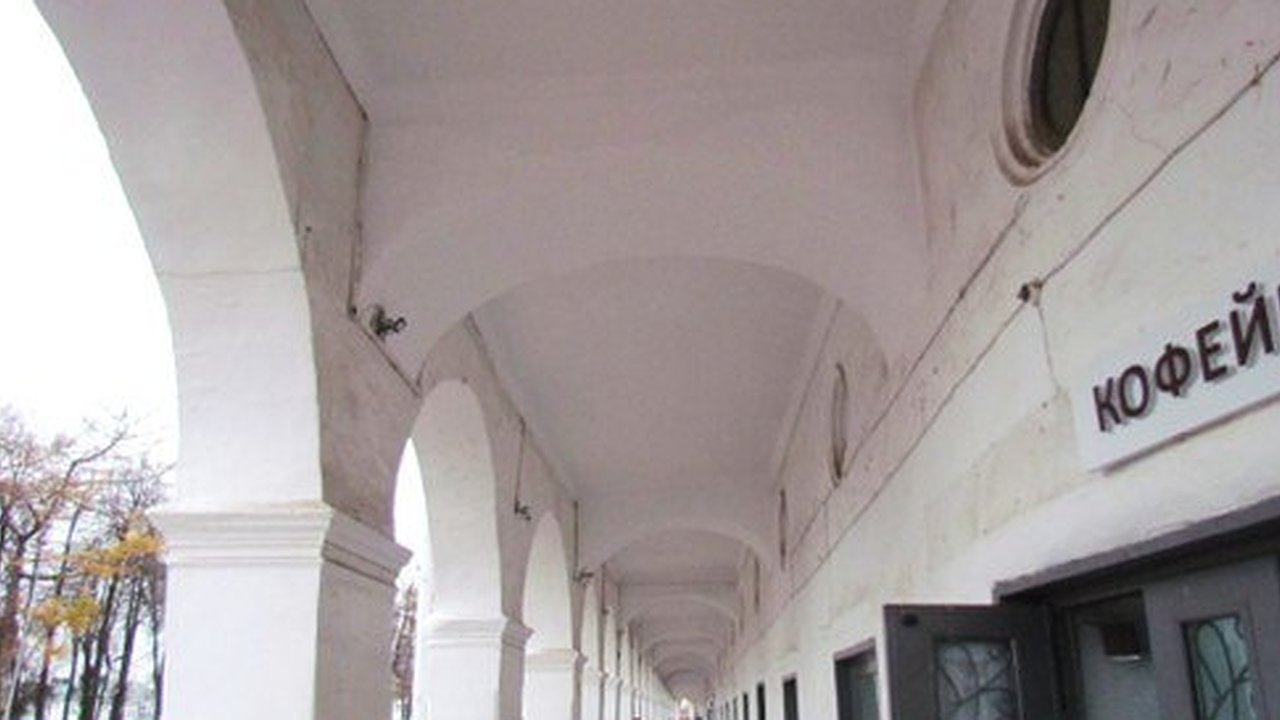 Главная картинка новости: В Костроме завершили ремонт потолков галереи Мучных рядов