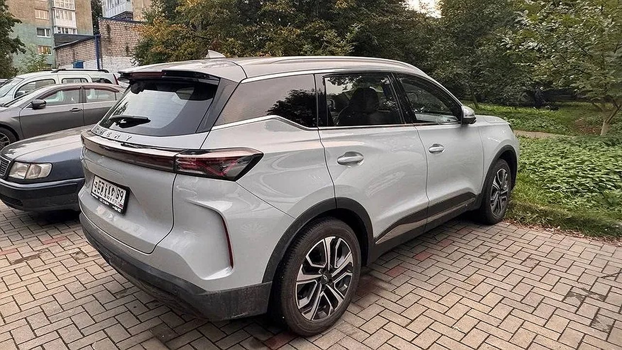 Главная картинка новости: Не трогайте тряпку на машине! Появилась новая схема мошенников, которая работает безотказно