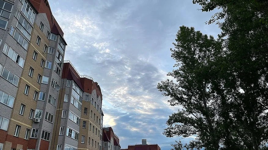 Главная картинка новости: Люди бросили личные вещи, квартиры и экстренно уехали: почему в Москве пустеют дома — и что заставило жильцов съехать