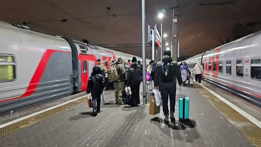 Главная картинка новости: "С вам поедет попутчица. Тут все купе свободное": наглая проводница не спрашивая подсадила пассажиров в полностью выкупленное мной купе