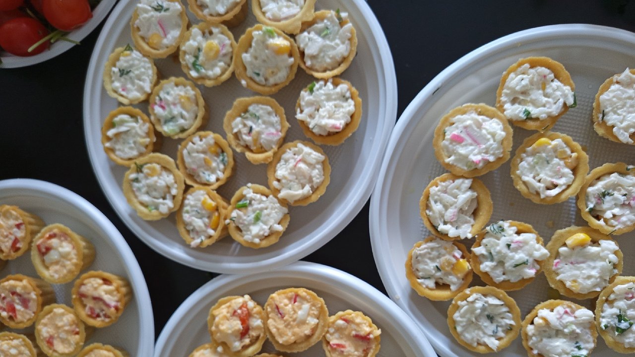 Главная картинка новости: Чтобы привлечь удачу Огненной Лошади-2026, следует обязательно поставить на новогодний стол эти блюда