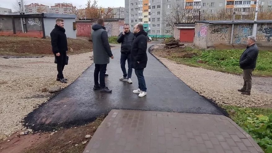 Главная картинка новости: За пять лет в Костроме улучшили подъезды к 182 социальным объектам