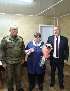 В Костромской области двум семьям погибших на СВО бойцов вручили Ордена Мужества