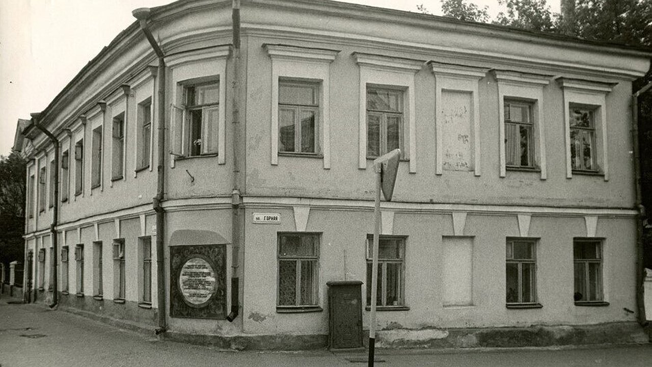 Главная картинка новости: Определены границы и порядок пользования домом купца Трубникова в Костроме