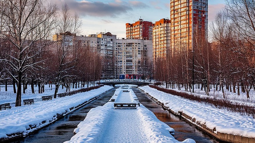 Главная картинка новости: Люди переезжают при первой возможности: худшие города для проживания в России - народный антирейтинг