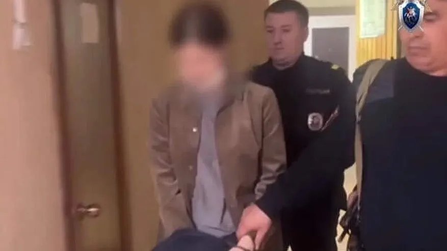 Главная картинка новости: В Костроме иностранка-наркодилер депортирована из России