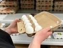 Антибиотики и треснувшая скорлупа с пятнами - Росконтроль запретил покупать эти яйца. Проверьте список