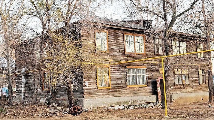 Главная картинка новости: В Костроме сносят аварийные дома