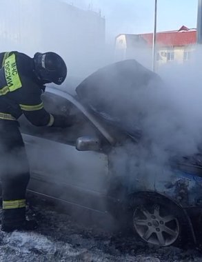 В Чухломе Костромской области загорелся автомобиль