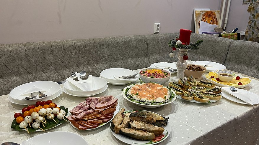 Главная картинка новости: 5 лучших новогодних блюд для встречи Огненной Лошади: гости будут аплодировать стоя