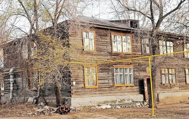 В Пыщугском районе собственники снесли опасное заброшенное здание