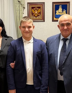 Губернатор Костромской области устроил чаепитие для четвероклассника