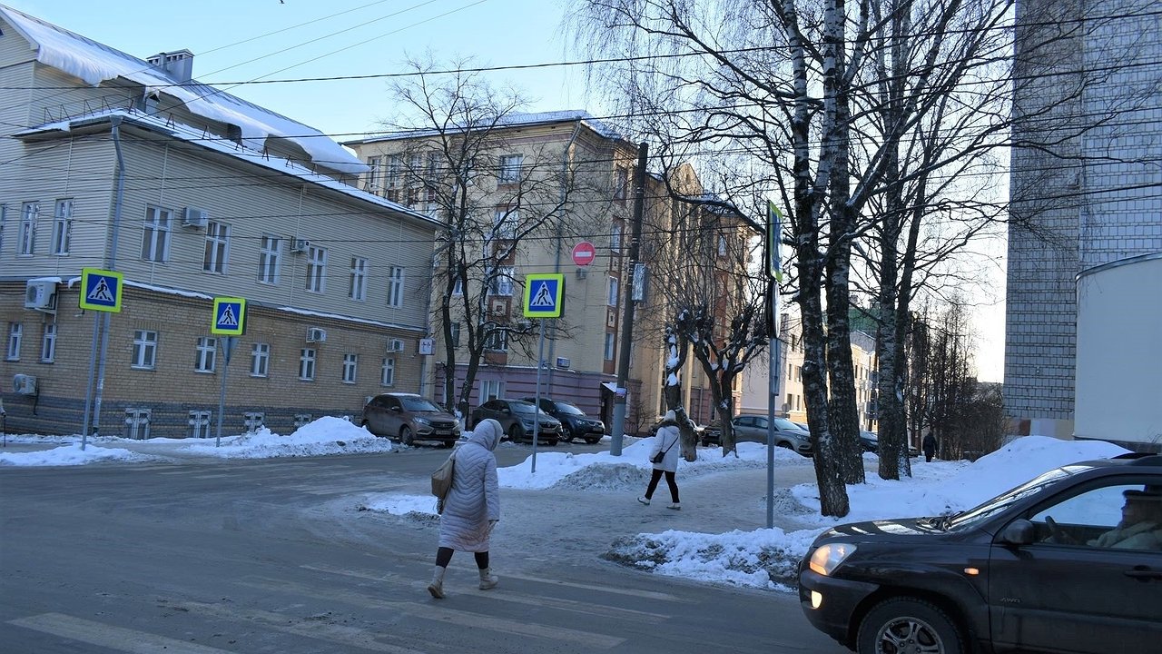 Главная картинка новости: Теперь не важно, успел ли пешеход ступить на зебру: в ГАИ объяснили, как по-новому уступать дорогу