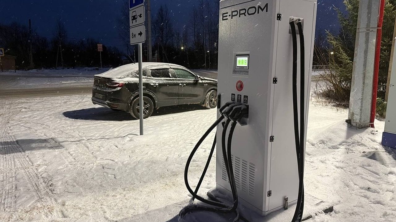 Главная картинка новости: В Костромской области появились четыре заправки для электромобилей