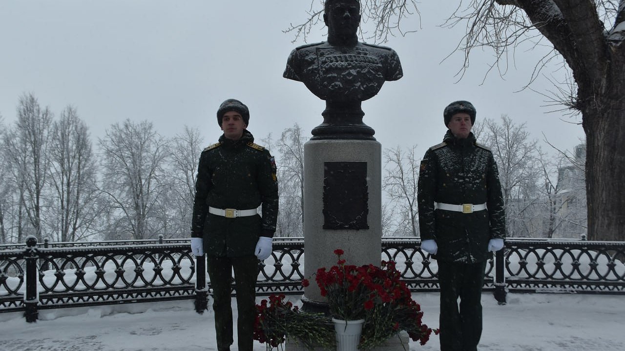 Главная картинка новости: Восемь костромичей стали Героями России в ходе СВО