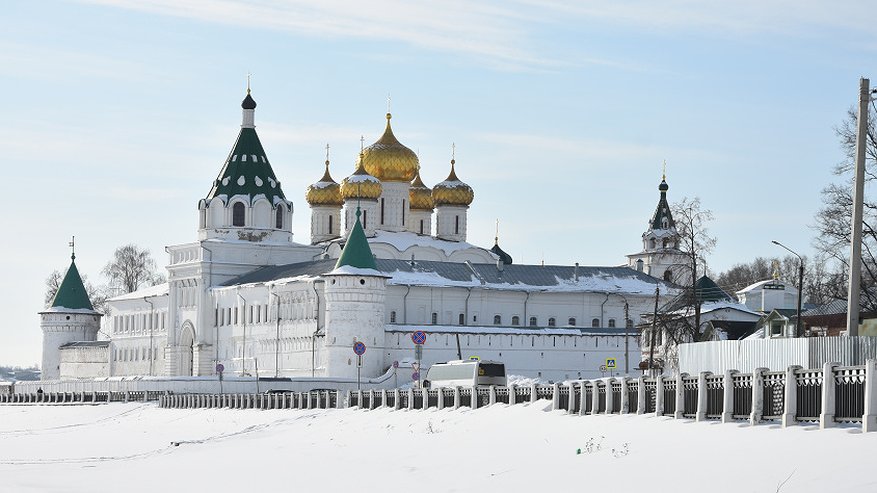 Главная картинка новости: В рождественскую ночь в Костроме ограничат парковку и движение на целом ряде улиц