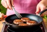 Миниатюра новости: Как правильно пропарить котлеты после жарки — основная ошибка, которую делают все хозяйки