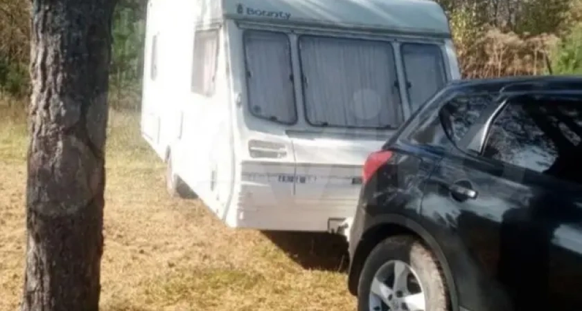 Житель Неи решил жилищный вопрос иначе: он сдают посуточно дом на колесах сроком на три дня