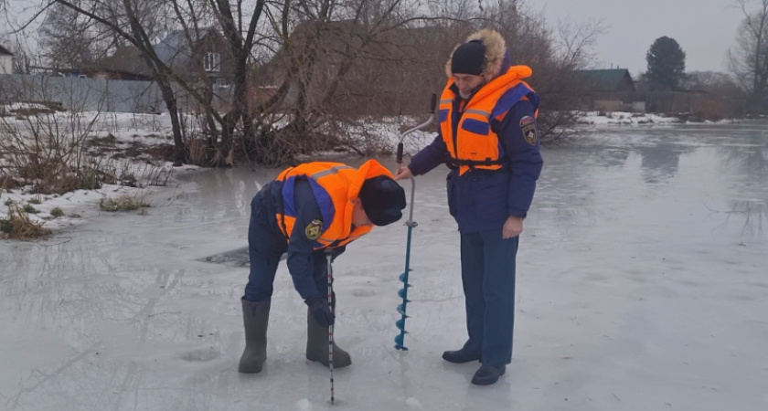 Сотрудники ГИМС оценили толщину льда на водоемах Костромы