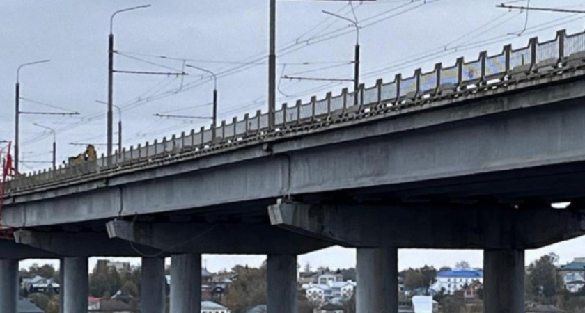 Водителям сообщают о новой схеме движения на время ремонта моста в Костроме