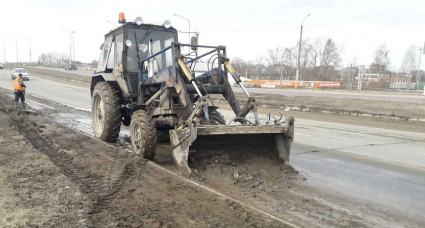 В Костроме стартовала весенняя уборка улиц