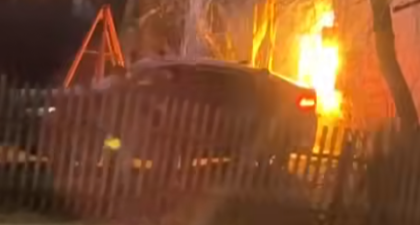 Зарядка электромобиля закончилась пожаром в Костроме