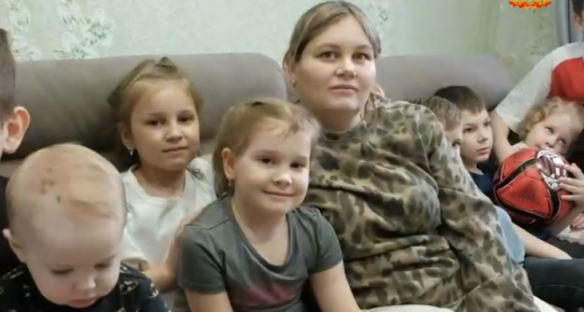 “У нас все по расписанию”: мама 11 детей из Нерехтского района рассказала, в чем секрет их большой семьи