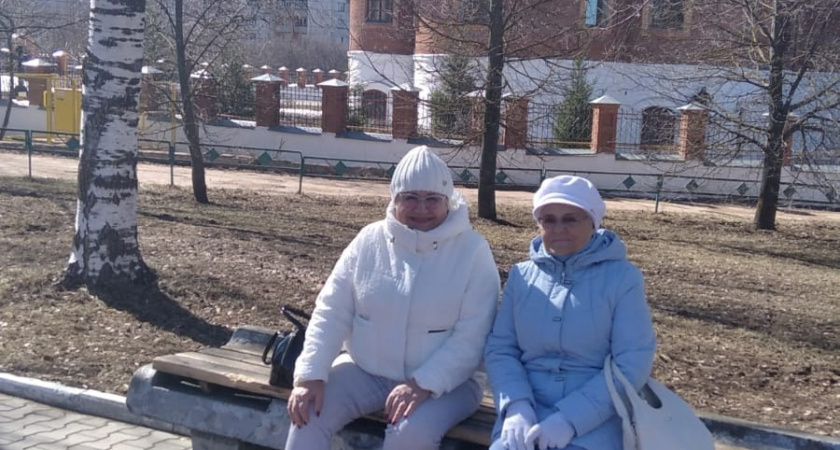 С начала 2025 года в России снова обсуждают непростую тему — повышение пенсионного возраста