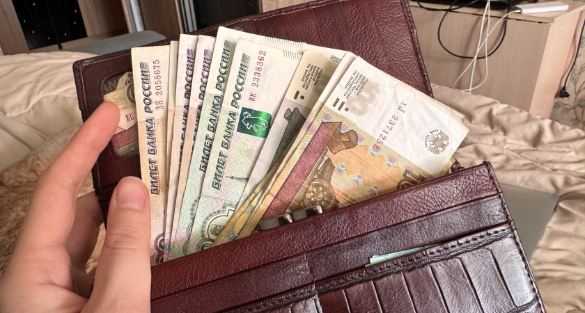 По 10 000 рублей. Россиян обрадовали выплатой от государства на майских праздниках - пришлют на карту