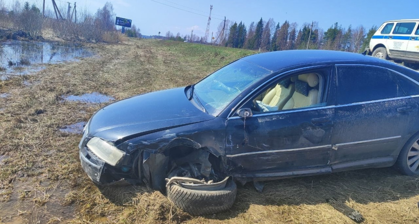 В Кадые пьяный житель украл "Ауди" и попал в ней в ДТП